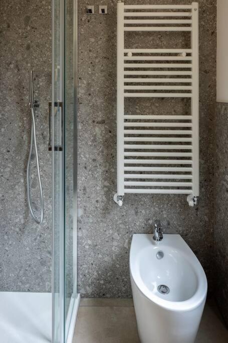 Apartment Isaia - 10 Minutes From Piazza Maggiore Μπολόνια Εξωτερικό φωτογραφία